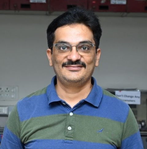 images/faculty-dir-large/2023/DileepVasudevan.jpg