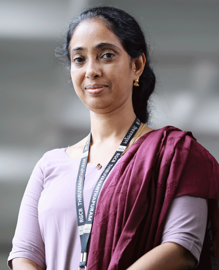 images/faculty-dir-large/2025/tessy.gif